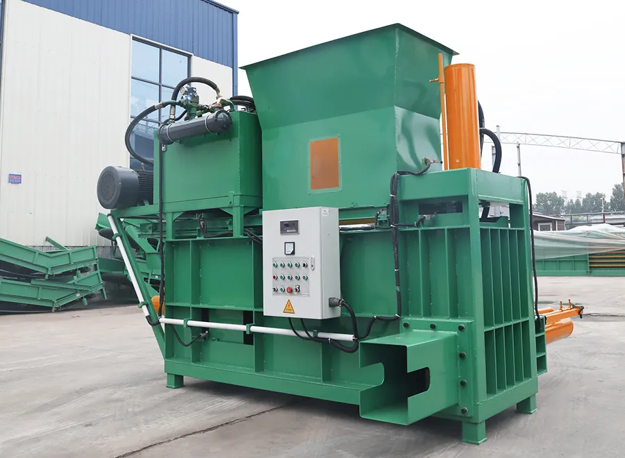 Three-cylinder straw baler factory